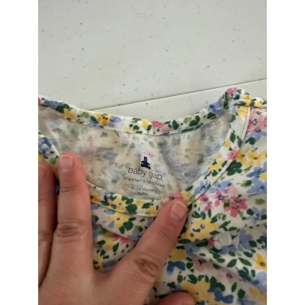 Baby Gap Girls Dress Lot of 3 Heart/Floral Dresses size 18-24 months